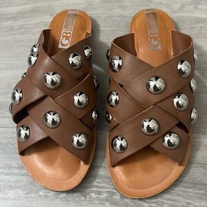 Gianni Bini brown leather sandals